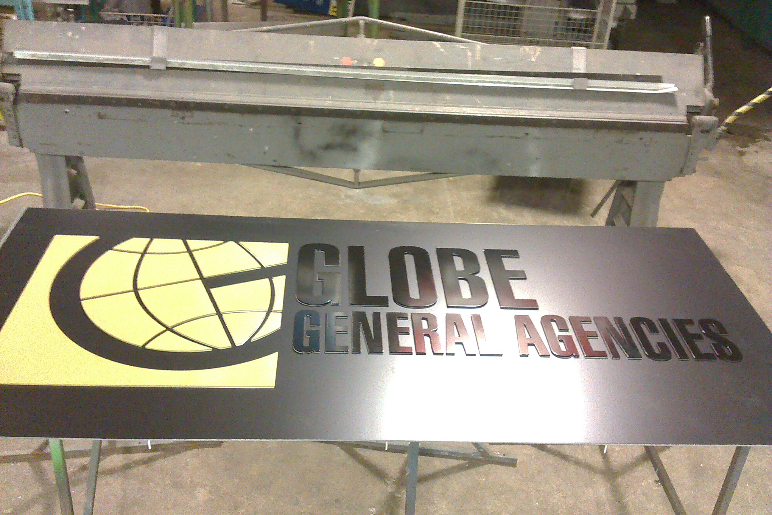 aluminum panel sign